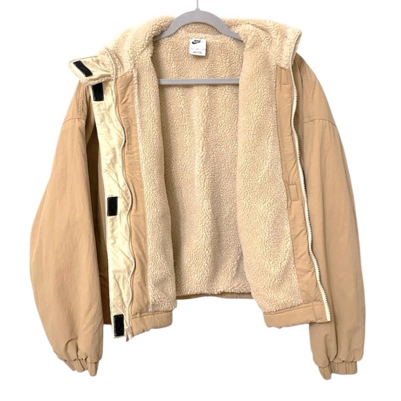 Nike Tan Women's Sportswear Essential Woven High Loft Sherpa Lined Jacket - Picture 10 of 11